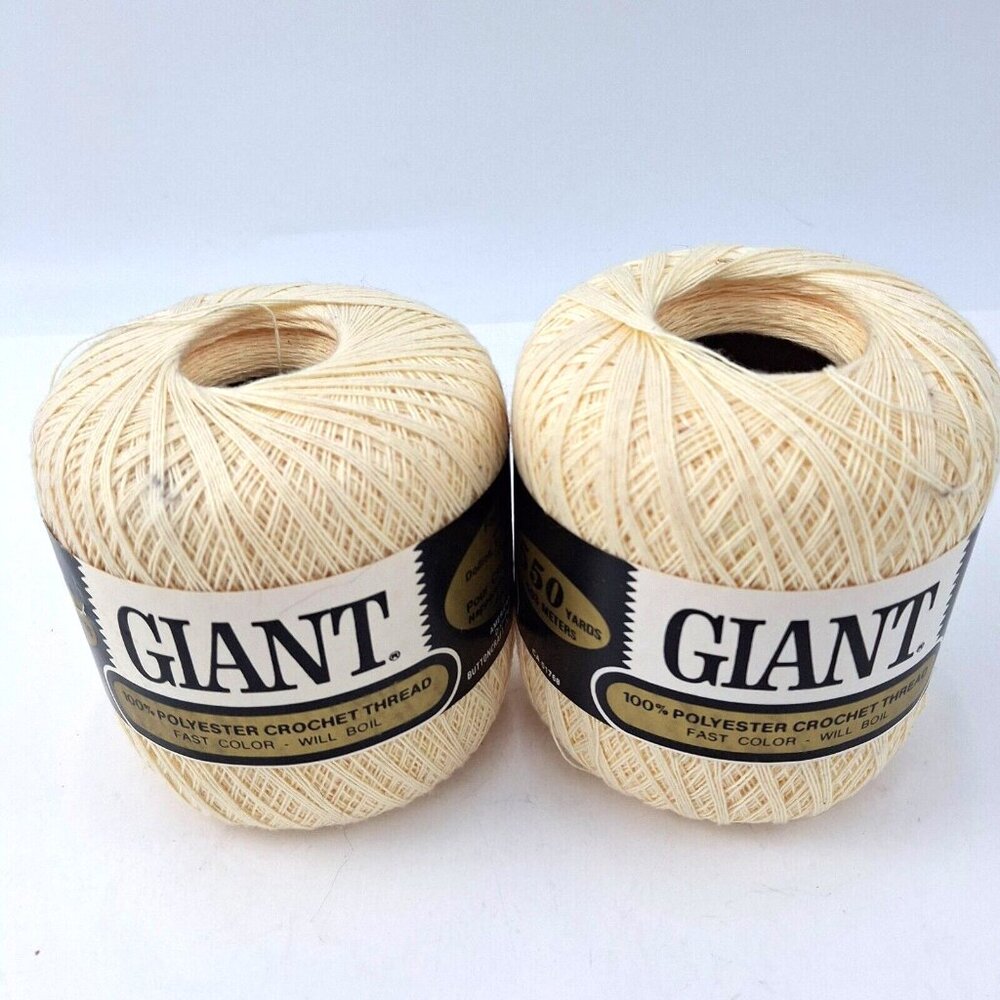 2 Giant 100% Polyester Crochet Thread Size 10 Fast Color 550 Yds NOS USA READ